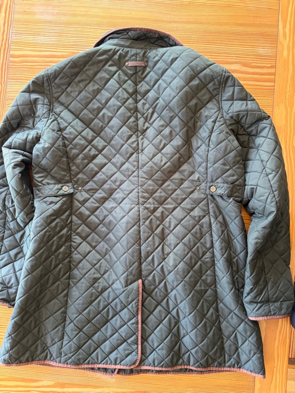 Ralph Lauren Quilted Puffer Coat in Dark Green with Brown Trim - Picture 4 of 5